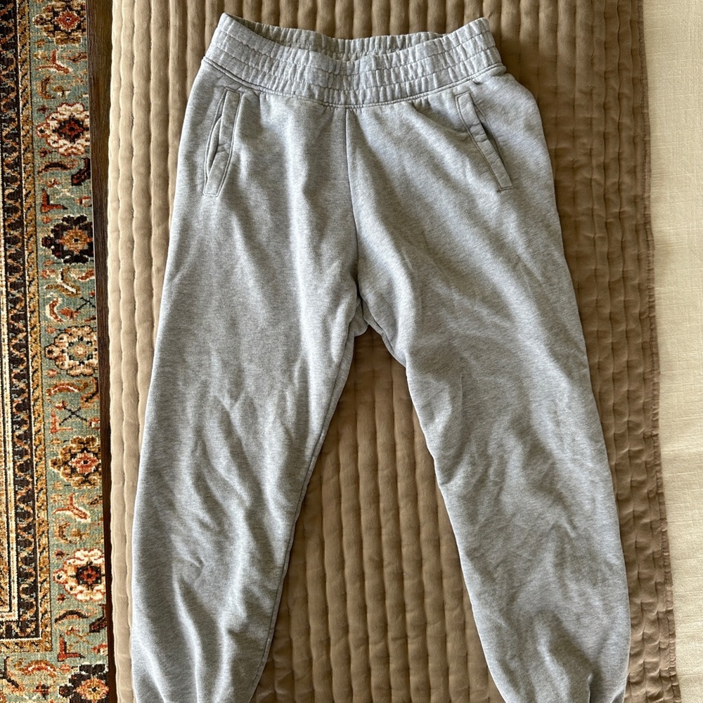 Aerie Gray Sweatpants with Elastic Waistband and Tapered Legs